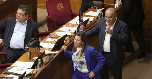 La Corte busca dilatar el caso de Kattya para no confrontar con el cartismo