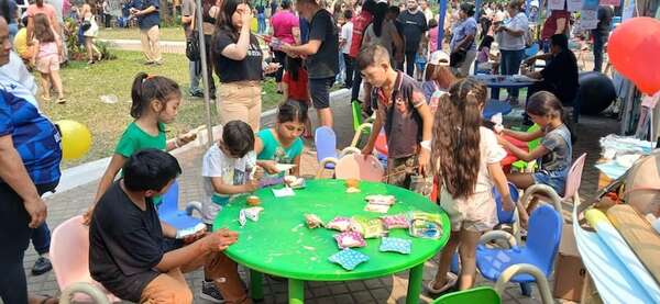 Miles de niños se apoderan de Palma - Nacionales - ABC Color