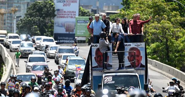 La Nación / Machado lidera protesta en Caracas: “¡No vamos a dejar las calles!”
