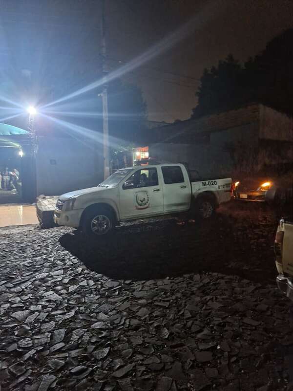 Roban vehículo con carga de aparatos celulares en Ciudad del Este - ABC en el Este - ABC Color