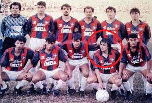 Versus / “Eliminar a Olimpia y después morir”, Ramón Ángel Hicks (1991)