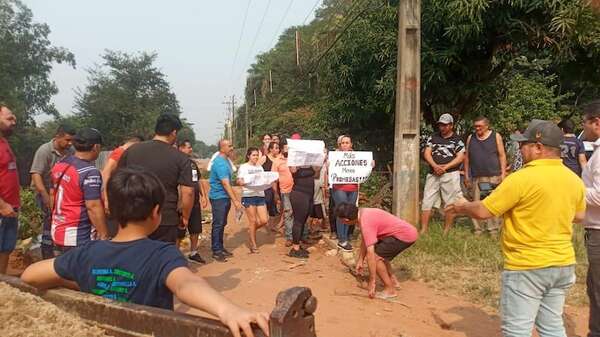 Villa Elisa: vecinos piden celeridad en la reparación de avenida - Nacionales - ABC Color