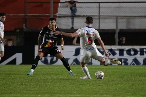 General Caballero JLM vs. Nacional: Mucha lucha y falta de gol - Fútbol - ABC Color