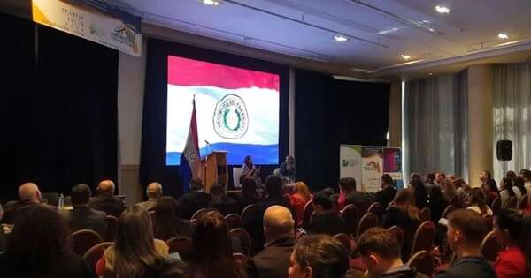 La Nación / Presentarán ley de servicio civil en un webinar