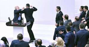 Diario HOY | VIDE0| Violenta pelea en Parlamento turco tras enfrentamiento entre diputados