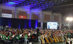 Orquestas juveniles desplegaron talentos en el mega festival “Suena Carapeguá” - Nacionales - ABC Color
