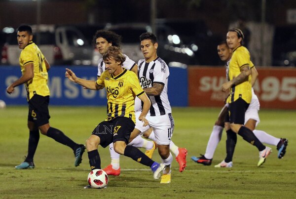 Versus / El jugador paraguayo que cerró su llegada al equipo de todos