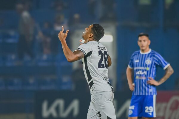 Versus / La arenga de Palau para el bicampeón de América, que se hizo sentir con doblete