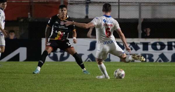 La Nación / El portero Guillén salvó al General