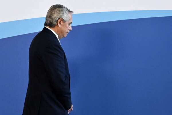 Video: nuevo video del expresidente Fernández y Tamara Pettinato - Mundo - ABC Color