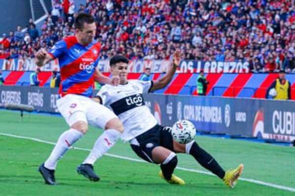 Tarde calurosa para una edición más del superclásico - trece