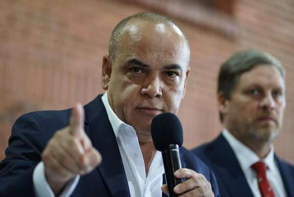 Sin rastros en DD.JJ. sobre millones y lotes que quedaron en manos de Bachi - Política - ABC Color