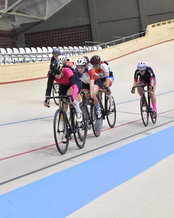 Ciclismo: Araceli Galeano, la reina del velódromo - Polideportivo - ABC Color