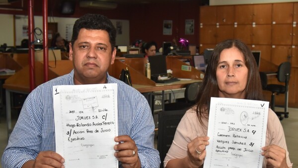 Docentes de Santa Rosa denuncian estafa y piden intervenir juzgado