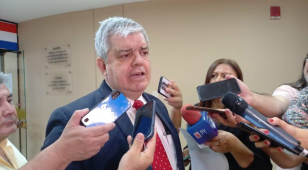 Ministro Riera afirma que diputado abatido recibió con disparos a la Policía