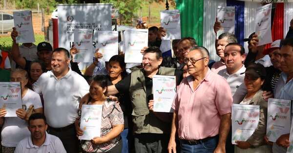 La Nación / Indert entregó 11 veces más títulos de propiedad en Guairá