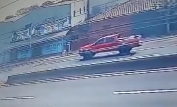 Itauguá: Camioneta atropella a dos hermanas y se da a la fuga