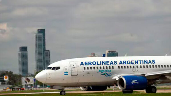 Demoras y reprogramaciones de vuelos en Argentina por medida gremial - .::Agencia IP::.