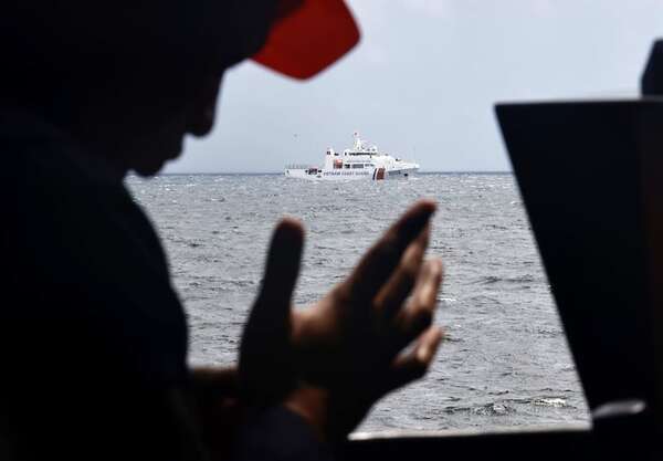 Video: Impactante, buques de China y Filipinas chocan en el mar - Mundo - ABC Color