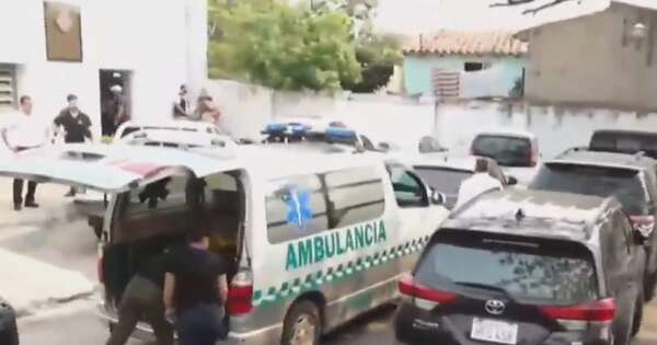 Diario HOY | Cuerpo de Lalo Gómes llegó a la morgue de Asunción para la autopsia