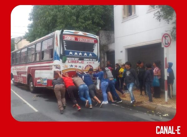 ANDAR EN COLECTIVO CAUSA ANSIEDAD, ESTRÉS Y FRUSTRACIÓN