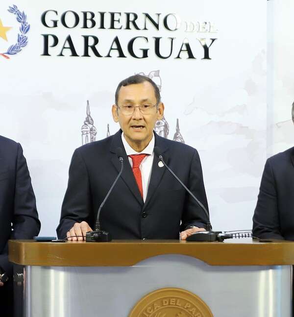 Emiten decreto que nombra a Miguel Mora como miembro del directorio del BCP - MarketData