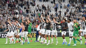 La nueva 'Juve' de Motta se luce ante el Como de Fábregas