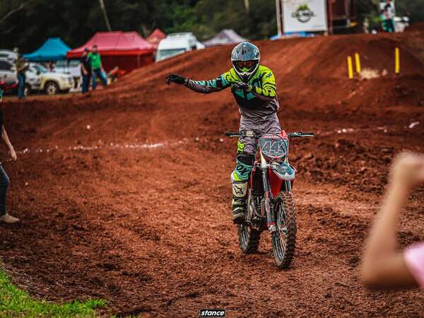 Carlos Segovia lidera el Campeonato de Velocross - ABC Motor 360 - ABC Color
