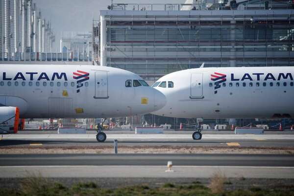 EE.UU. ordena revisar “inmediatamente” 895 aviones Boeing 787 tras incidente de Latam - Mundo - ABC Color