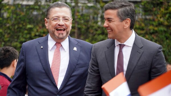 Peña culminó visita a Costa Rica y retoma agitada agenda