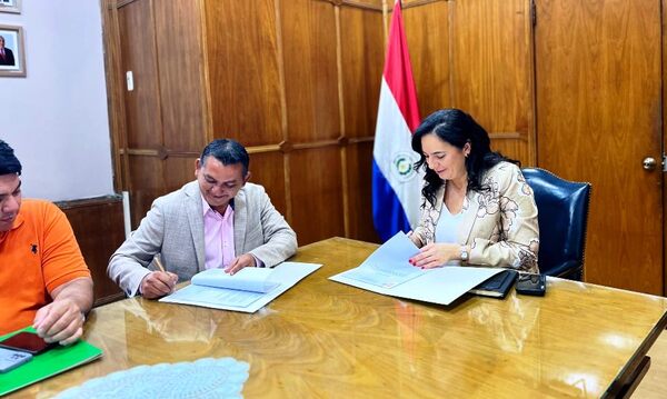 Acuerdan plan de mejoras en infraestructura vial para Carmelo Peralta - .::Agencia IP::.