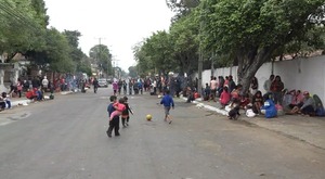 Escuela suspende clases por manifestación de indígenas sobre avenida Artigas - Unicanal