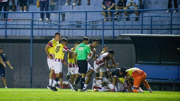 Carapeguá derrota al Inde sobre los 93’