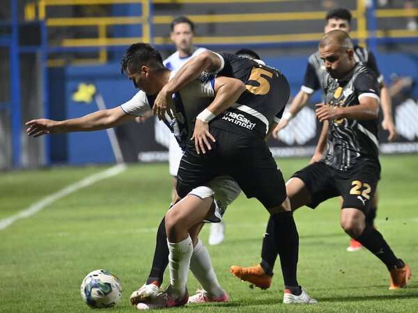 “Es una racha en la que no ganamos y cuesta hacer goles” - Libertad - ABC Color