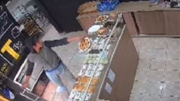 Joven robó una pastafrola de una panadería