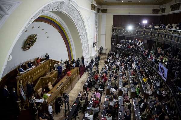 Legislativo chavista posterga aprobación de polémica “ley contra el fascismo” - Mundo - ABC Color