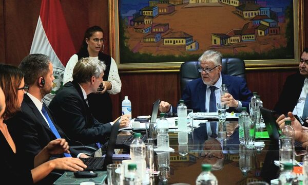 Misión del FMI evalúa el desempeño financiero del IPS para análisis y recomendaciones