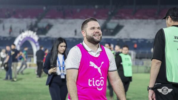 El anuncio oficial de Libertad sobre el entrenador Ariel Galeano