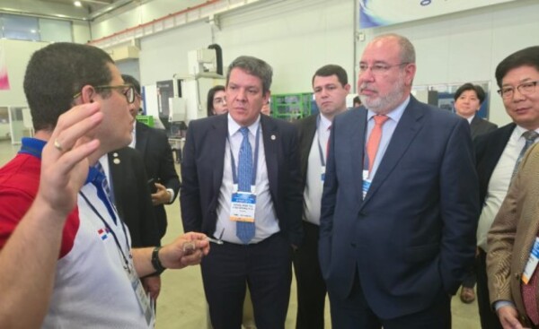 Finalizó capacitación de técnicos paraguayos sobre movilidad eléctrica