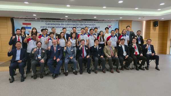 Finalizó capacitación de técnicos paraguayos sobre movilidad eléctrica en Corea del Sur - .::Agencia IP::.