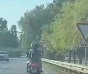 Padres pidieron a vecino llevar a su hija y la abusó en el trayecto