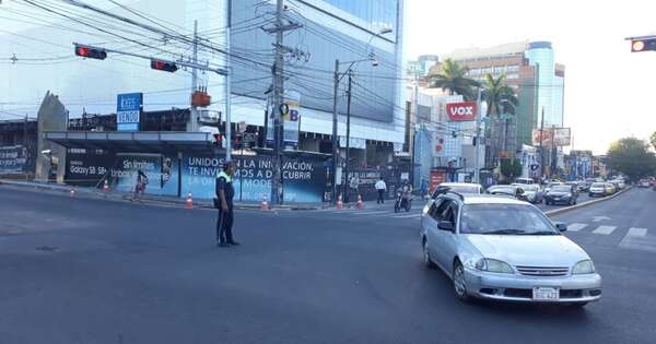 La Nación / Municipio asunceno evalúa implementar fiscalización electrónica en el tránsito