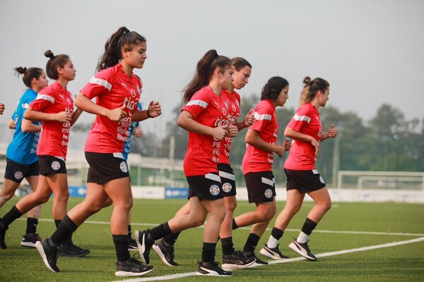 Albirroja femenina tiene plantel definido para Mundial sub 20 - .::Agencia IP::.