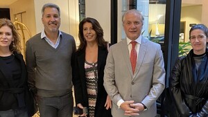 Ameno almuerzo de confraternidad