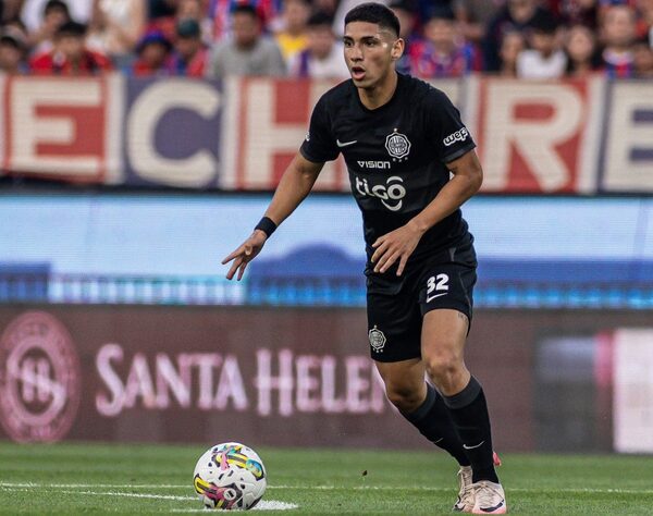 ¿Erik López continuará en Olimpia? · Radio Monumental 1080 AM