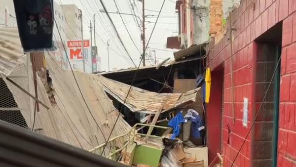 Local derrumbado en el Mercado 4 no contaba con vallado, según testigo