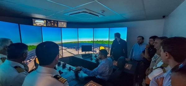 Destacan incorporación de un innovador simulador de maniobras en el transporte fluvial - ADN Digital