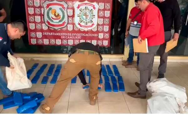 Detenidos con una carga de marihuana - Policiales - ABC Color