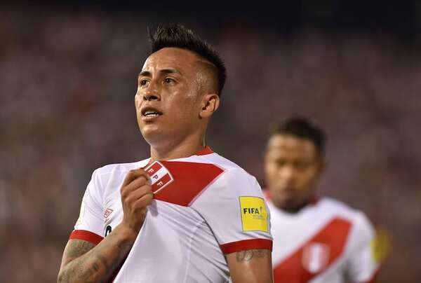 Medidas de protección a exmujer del futbolista Christian Cueva por violencia - Fútbol Internacional - ABC Color