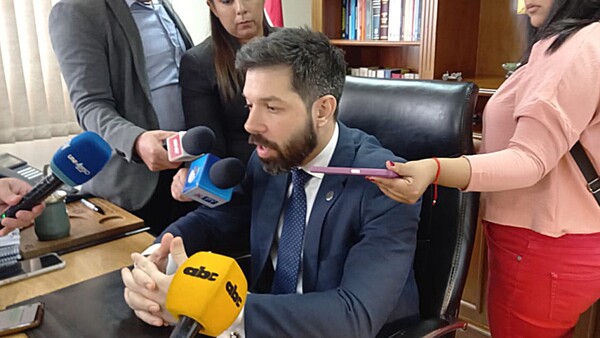 Juez justifica allanamiento nocturno para que no se destruyeran pruebas